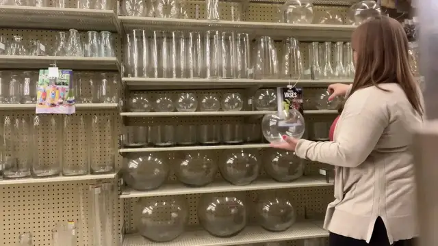 'Video thumbnail for Stack 3 Dollar Store bowls for this GENIUS Christmas idea!'