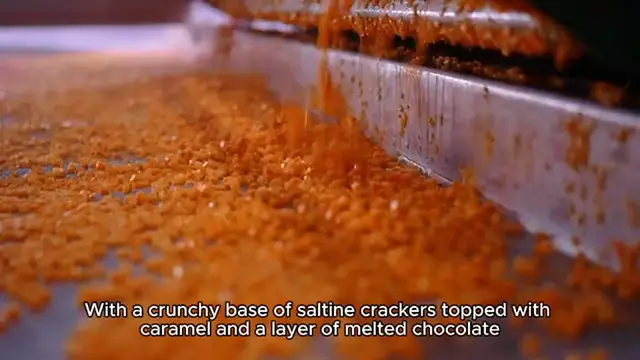 Video thumbnail for Christmas Crack Recipe