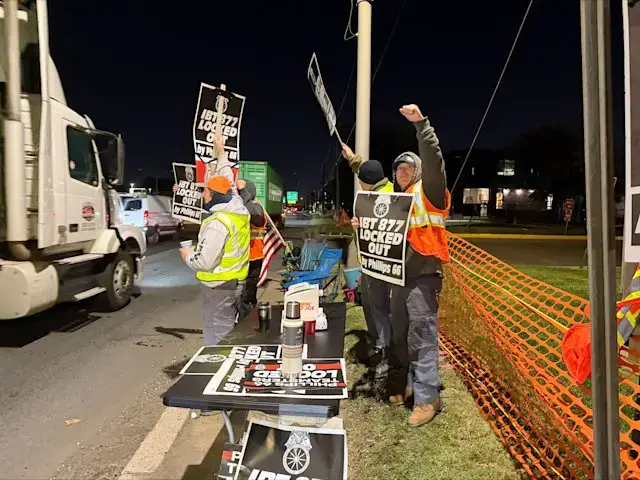 Video thumbnail for Refinery lockout could send gas prices higher across New York and New Jersey, union warns