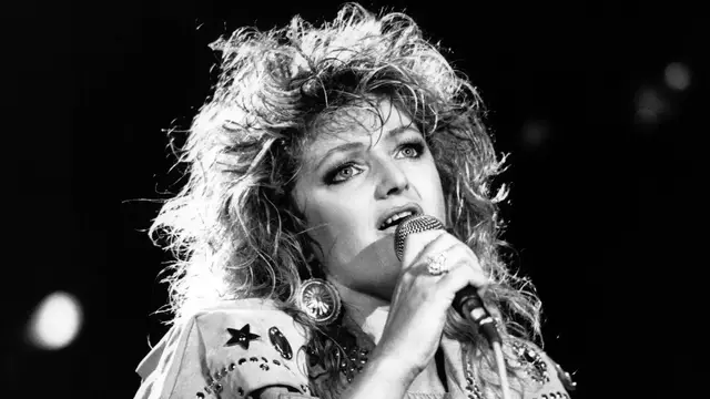 Video thumbnail for ‘Total Eclipse of the Heart’ singer Bonnie Tyler dies at 75
