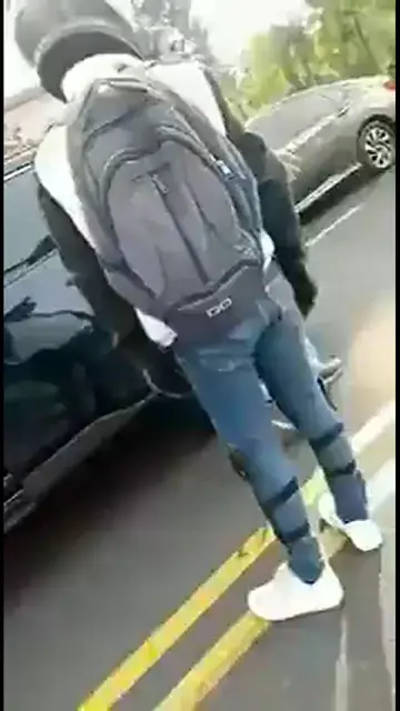 Video thumbnail for Abogado prepotente se cree el dueño de la ley y tener derecho a arrollar motociclistas