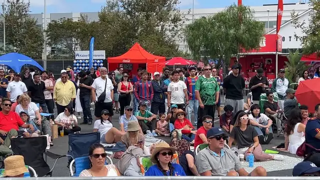 Video thumbnail for US: Fans gather at Los Angeles' Original Farmers Market to watch Spain-Saudi Arabia match.