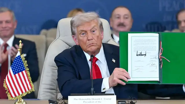 'Video thumbnail for US, Egypt, Qatar, Turkiye sign document on Gaza ceasefire deal'