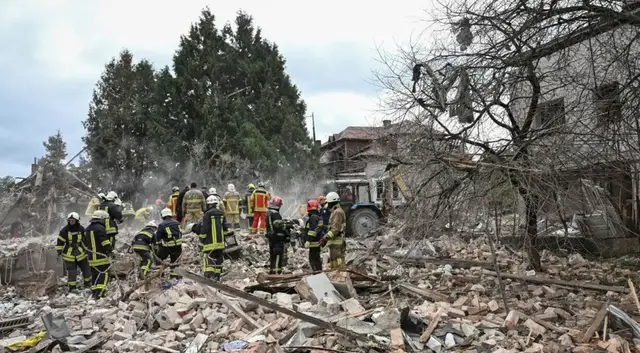 'Video thumbnail for Five killed across Ukraine in overnight Russian attacks'