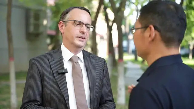 Video thumbnail for China: U.S. Scholar Fosters Cross-Cultural Education in Kaifeng.