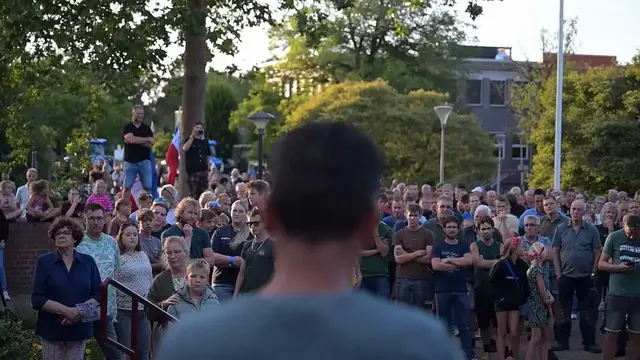 Video thumbnail for Caribbean Netherlands: Dutch farmers protest nitrogen policies with tractor rally in Ommen.