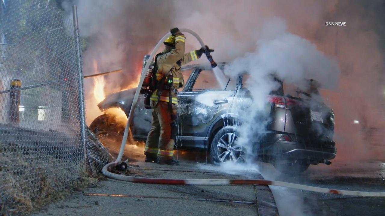 Video thumbnail for US, Los Angeles: East Hollywood Fiery Crash.