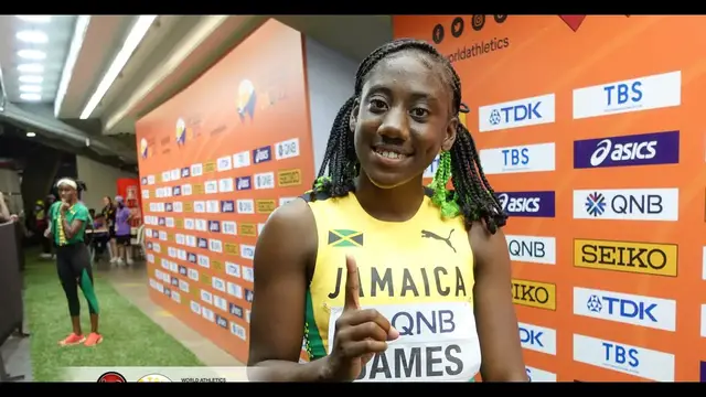 Video thumbnail for Alexis James dashes to 11.24 at Carifta Games Trials