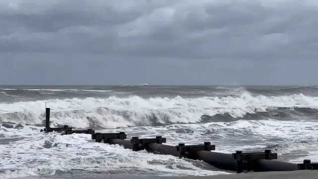 Video thumbnail for US: High Waves and Dark Skies in Ocean City, Florida.
