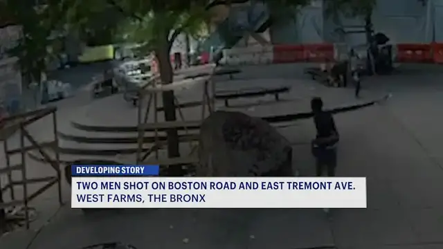 Video thumbnail for 2 men shot steps from subway station in West Farms; gunman on the run