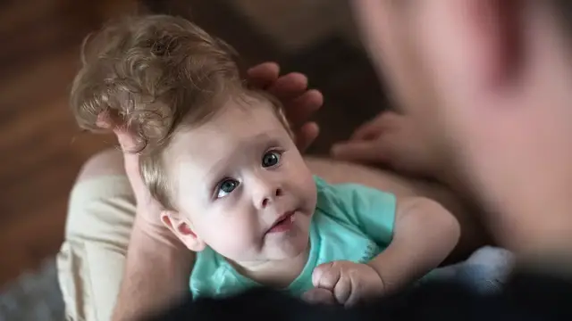 Video thumbnail for Saving Bentley's brain: Daring surgery aims to fix a gaping hole in baby's skull