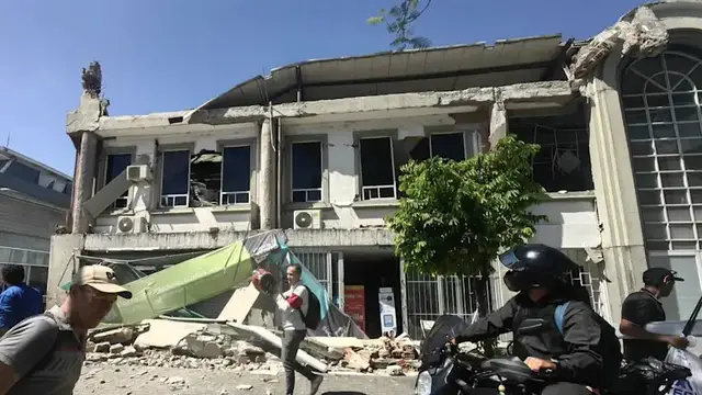 Video thumbnail for Bay Shore woman’s family survives Colombia quake as Long Island community rallies to help