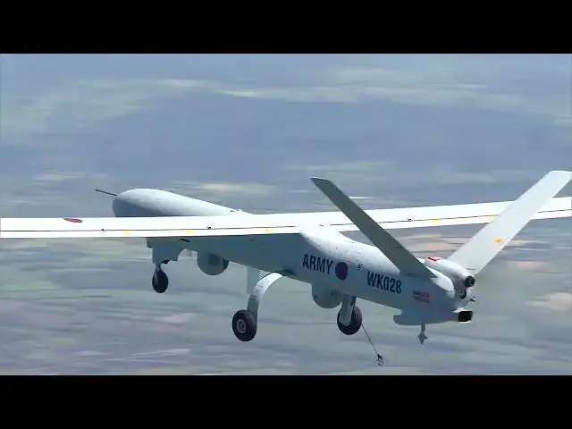Video thumbnail for Thales Watchkeeper UAV ready to take off in two minutes