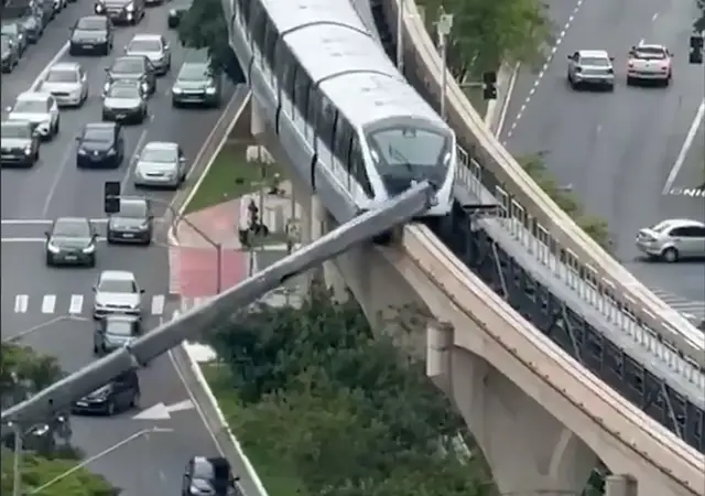 Video thumbnail for Train slams into crane that collapsed onto railway line in Brazil