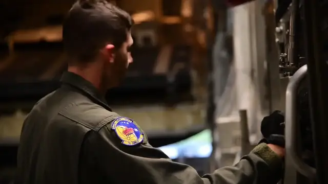 'Video thumbnail for C-17 Takeoff and Landing • Cockpit View'