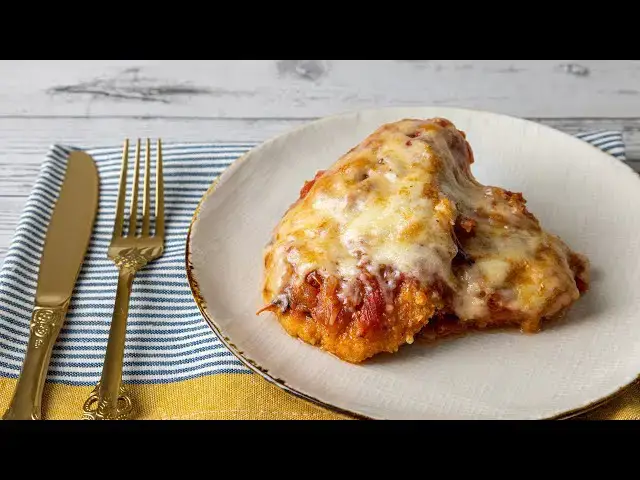Video thumbnail for Best Crispy Chicken Parmesan | Easier Eats