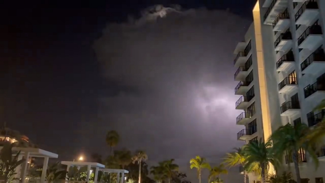 Video thumbnail for Epic Lightning Storm Lights Up St. Petersburg Night