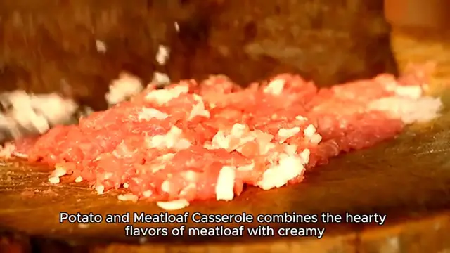 Video thumbnail for Loaded Potato And Meatloaf Casserole
