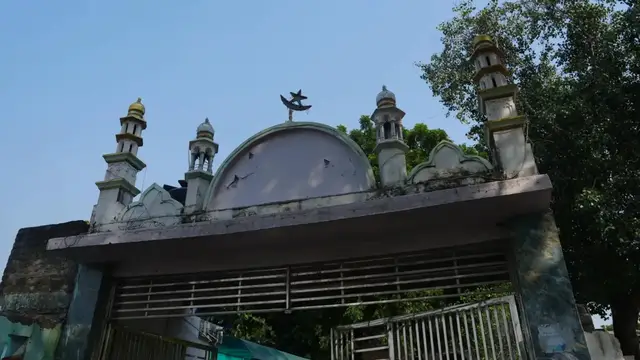 Video thumbnail for Century-old mosque near Indian PM’s residence under gov’t threat