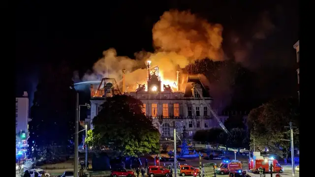 Video thumbnail for Buildings burn as French protests go into the night