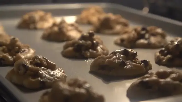 Video thumbnail for Baking Cookies Timelapse