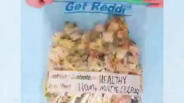 Video thumbnail for Chicken and vegetables for dog