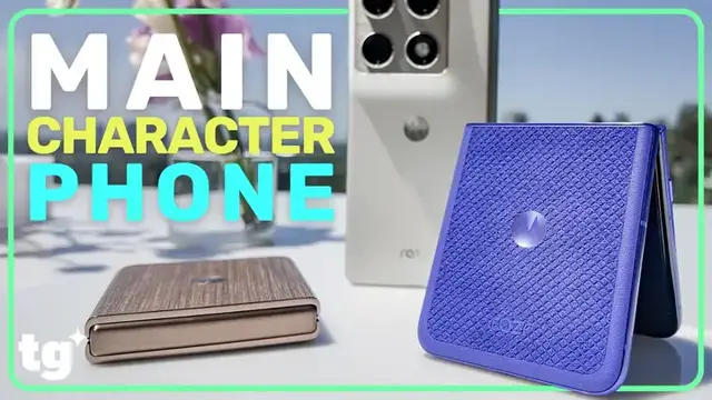 Video thumbnail for Motorola Razr Ultra 2026 vs Razr Fold: 5 Things to Know (HANDS ON)