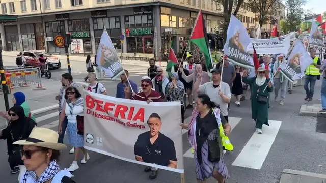 Video thumbnail for Sweden: Hundreds protest in Stockholm in support of Palestine.