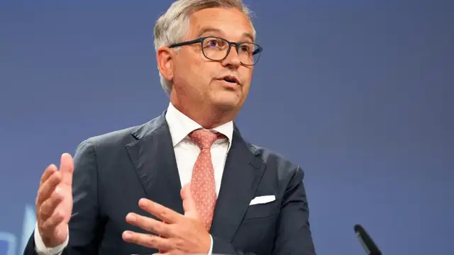 Video thumbnail for Replay: EU Commissioner for Internal Affairs and Migration addresses Ceuta incident
