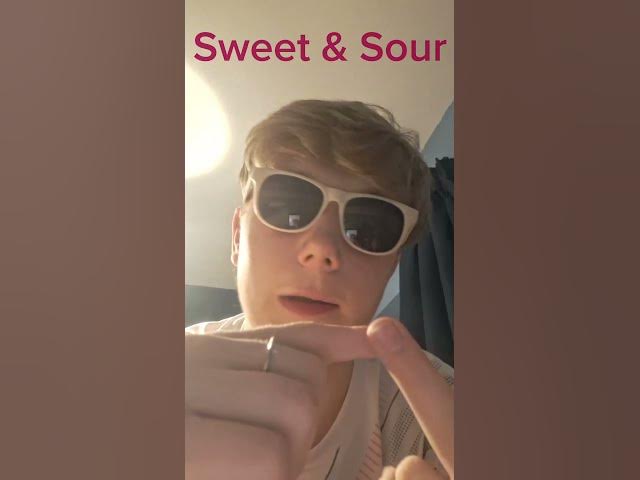 Video thumbnail for Hissssssss 🐍#snake #subscribe #sweets #sweet #gummysnacks #food #foodshorts #foodie #snakes #sour