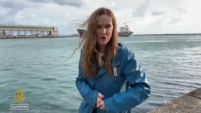 Video thumbnail for Russia port city attacked: Fire at oil facility on Black Sea impacts residents