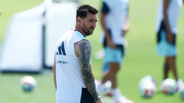 Video thumbnail for Is Lionel Messi the Greatest Soccer Player Of All Time?
