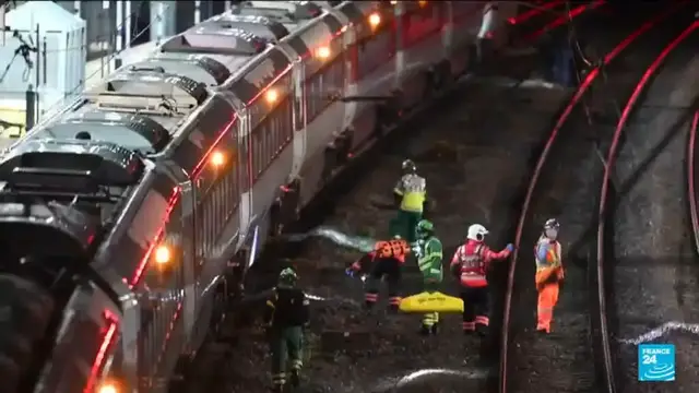 'Video thumbnail for Police say UK train stabbing that wounded 10 people not a 'terrorist incident''