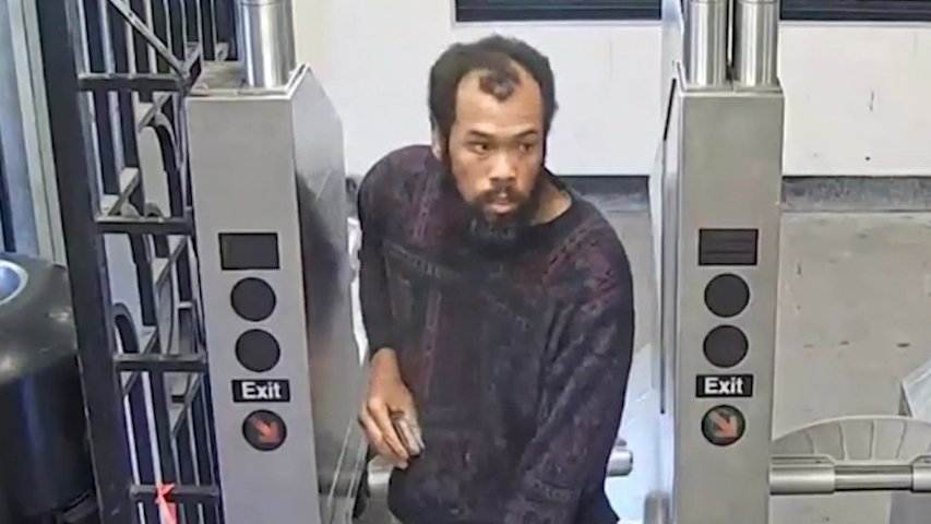Video thumbnail for Neighbors fear suspected killer may have returned to Longwood building