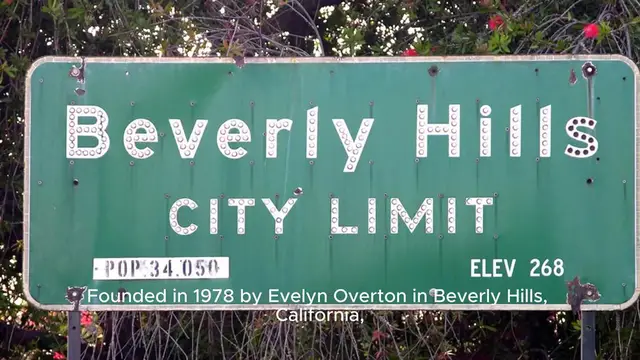 Video thumbnail for The Cheesecake Factory Menu Price