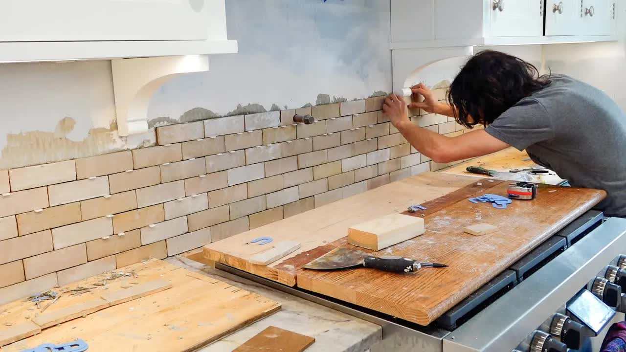 Video thumbnail for matthew cremona: bejmat zellige tile backsplash install: kitchen renovation & design