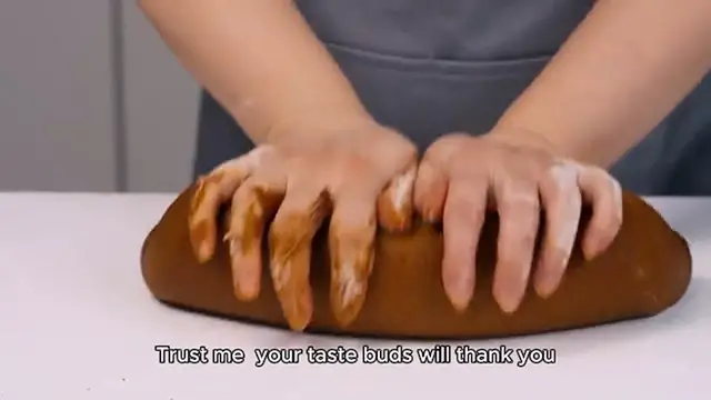 Video thumbnail for Banana Caramel Roll Cake Recipe
