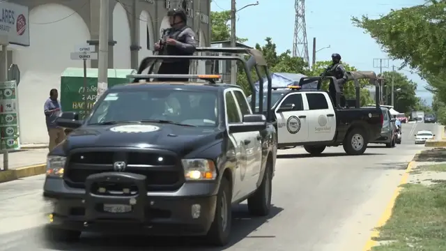 Video thumbnail for Criminal violence in Mexico: Government says homicides fall to lowest in more than a decade