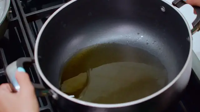 'Video thumbnail for Toasted Orzo with Garlic_ Parmesan and Sun-dried Tomatoes(720P_HD)'