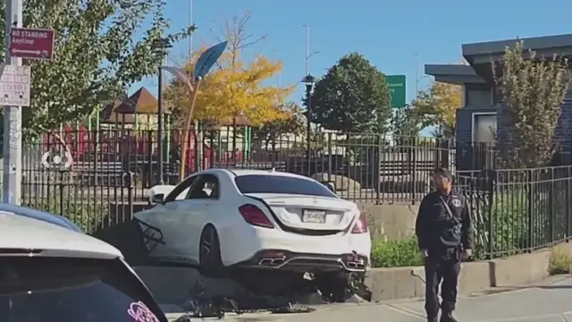 Video thumbnail for 4 hurt after car plows through playground fence in chaotic Greenpoint crash