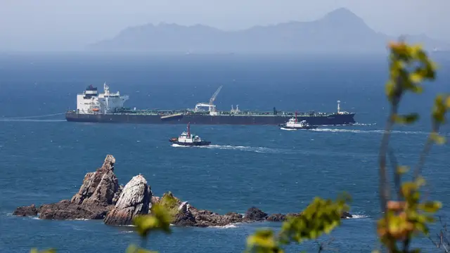 Video thumbnail for Ships attacked in the Strait of Hormuz as week-long understanding between US-Iran expires