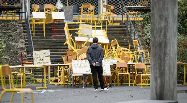 Video thumbnail for Rennes residents assess damage after France protests turn violent