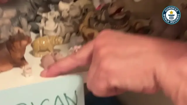 Video thumbnail for Largest collection of hippopotamus related items - 1,068 items held by Sheri Lynch