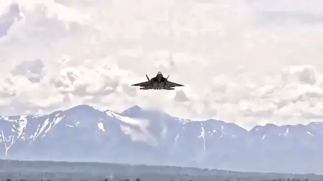 'Video thumbnail for F-22 Raptors Takeoff At Joint Base Elmendorf-Richardson'