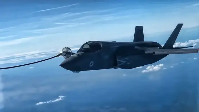 'Video thumbnail for Royal Air Force F-35 Lightning II Works With U.S. Air Force'