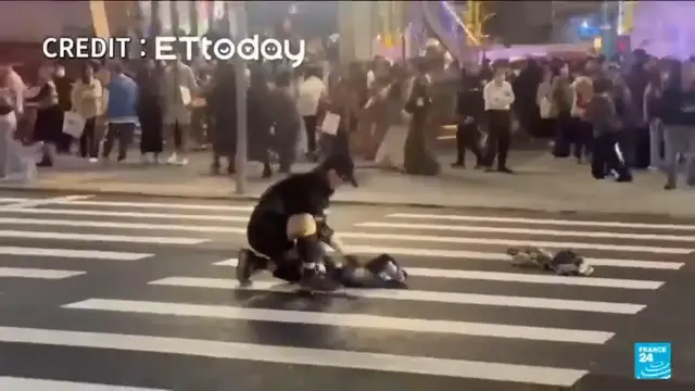 Video thumbnail for Knife attacker kills three after smoke bombing Taiwan metro
