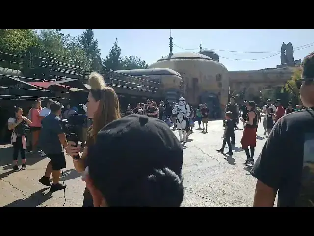 Video thumbnail for Disneyland Galaxy edge day #disneyland #starwars #galaxysedge #starwarsgalaxyedge