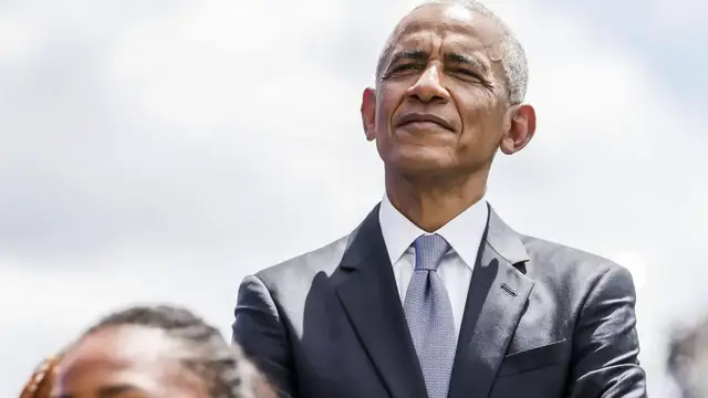 Video thumbnail for Obama Opens Presidential Center With Warning About America's Future.