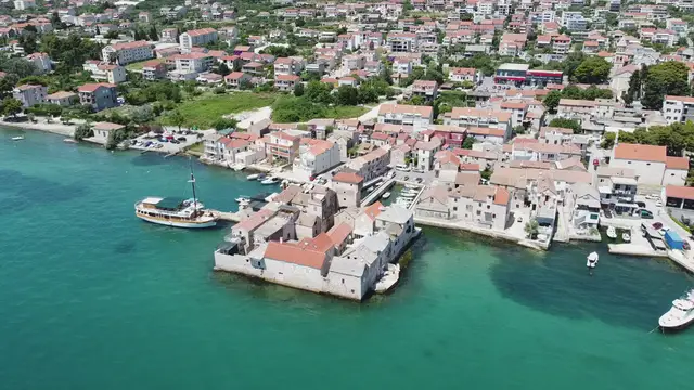 'Video thumbnail for Kastel Gomilica'