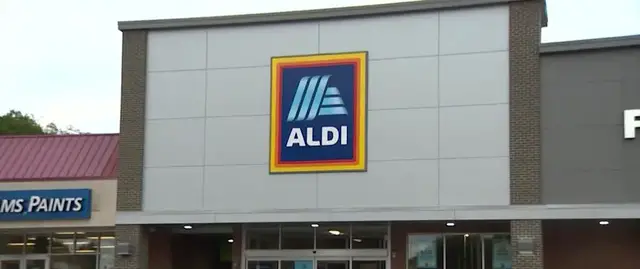 Video thumbnail for Aldi cuts prices on nearly a third of products for the fall